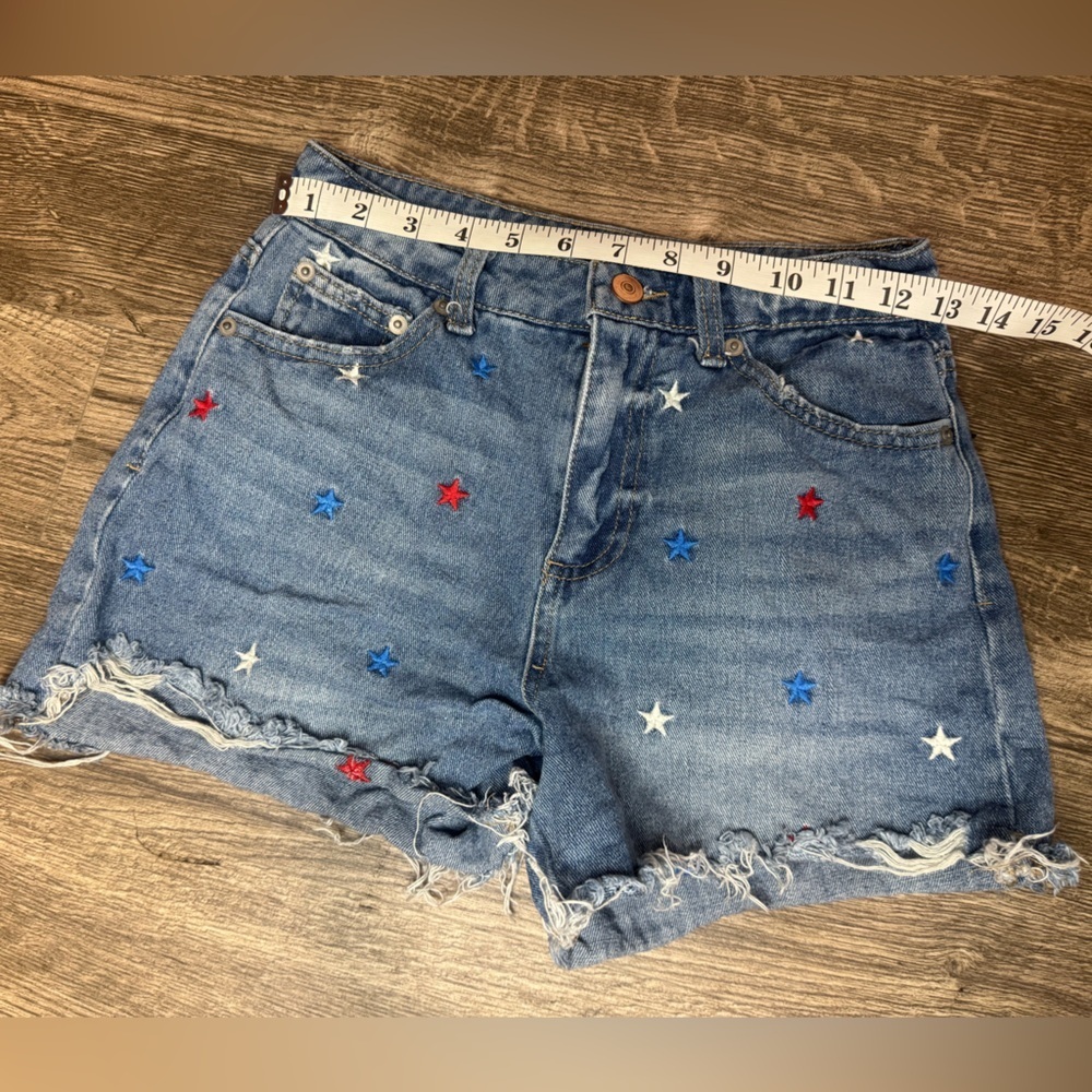No Boundaries Blue and Red Jean Shorts with Distressed Hem - Picture 3 of 6